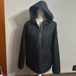 Women’s Under Armour Large pullover